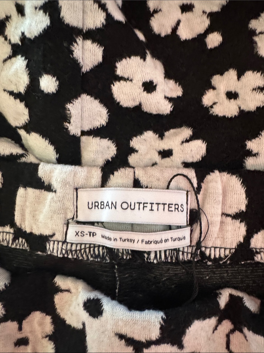 Urban Outfitters Black & White Floral A-Line Mini Skirt - Picture 3 of 4